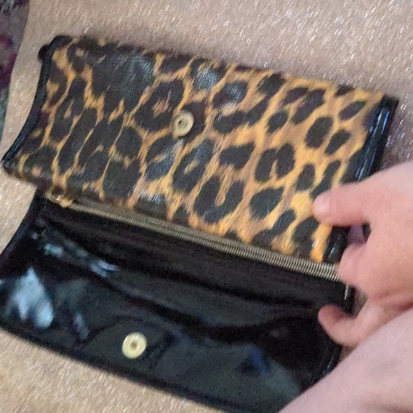 🔮3/30  Betsey Johnson travel bag - Picture 3 of 4